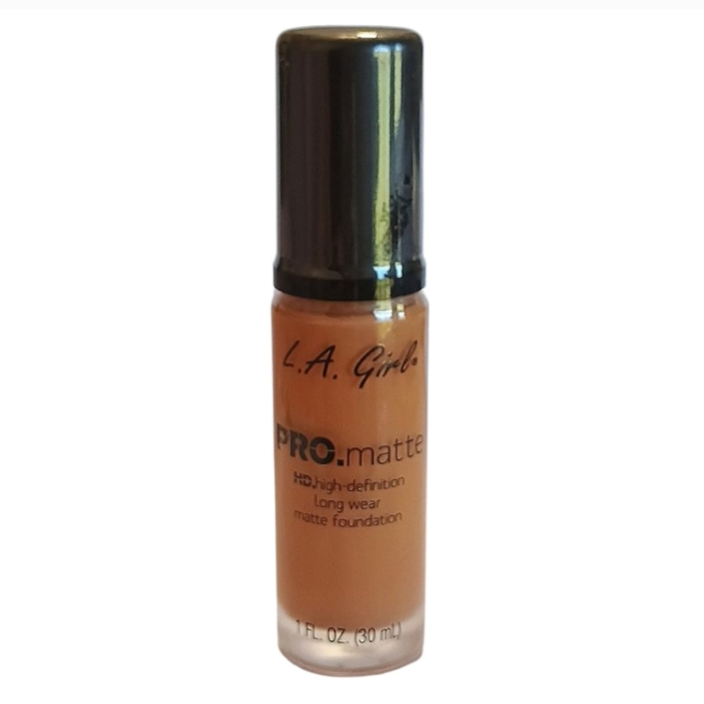 3 x LA Girl Pro Matte Foundation, Golden Bronze GLM680